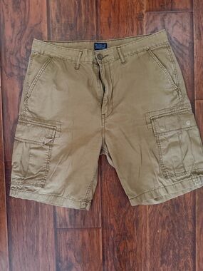 Levi's Tan Cargo Shorts
